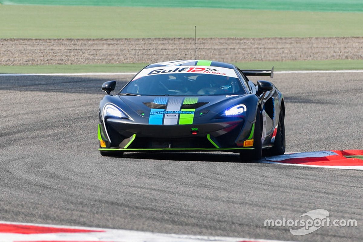 #77 Optimum Motorsport, McLaren 570 GT4: Jan Klingelnberg, Warren Hughes, Lars Dahmann, Charlie Hollings