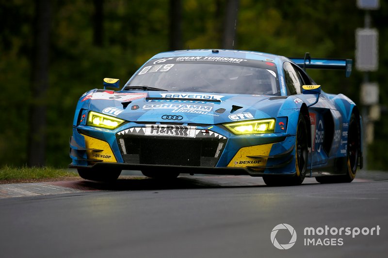 #5 Phoenix Racing Audi R8 LMS: Vincent Kolb, Kim Luis Schramm