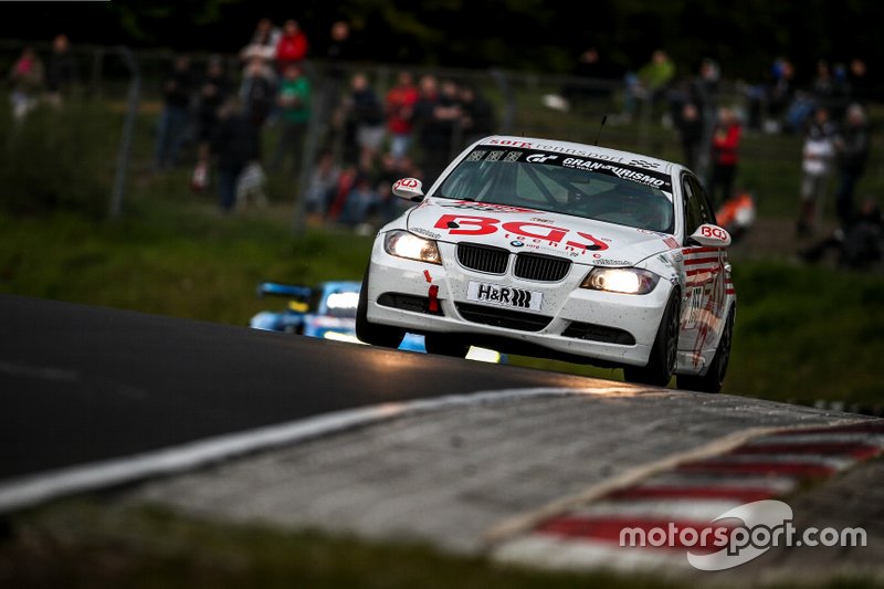#155 Emir Aşarı, Ersin Yücesan, Torsten Kratz, BMW 325i, Sorg Rennsport