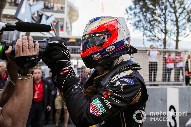 Race winner Jean-Eric Vergne, DS TECHEETAH celebrates victory in parc ferme