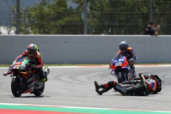 Bradley Smith, Aprilia Racing Team Gresini crasht met Aleix Espargaro, Aprilia Racing Team Gresini
