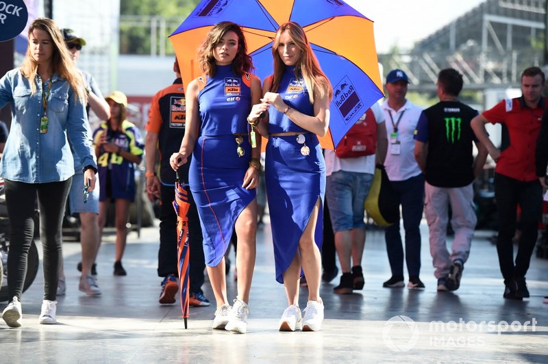 MotoGP grid girls