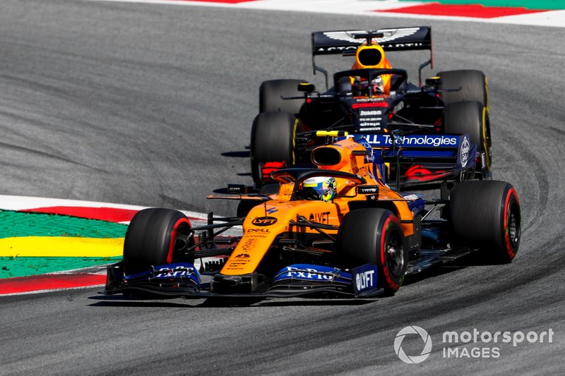 Lando Norris, McLaren MCL34, Max Verstappen, Red Bull Racing RB15