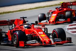 Sebastian Vettel, Ferrari SF90, en Charles Leclerc, Ferrari SF90