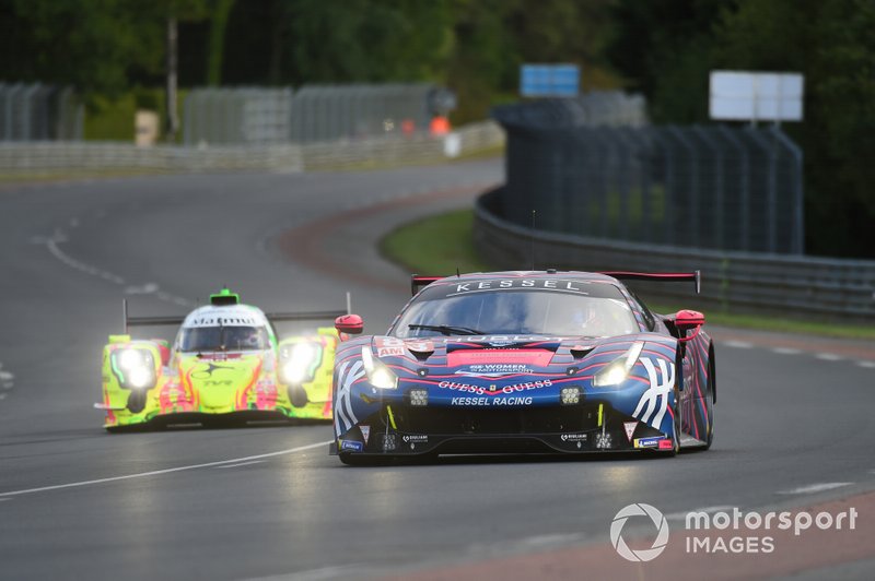 #83 Kessel Racing Ferrari 488 GTE: Manuela Gostner, Rahel Frey, Michelle Gatting