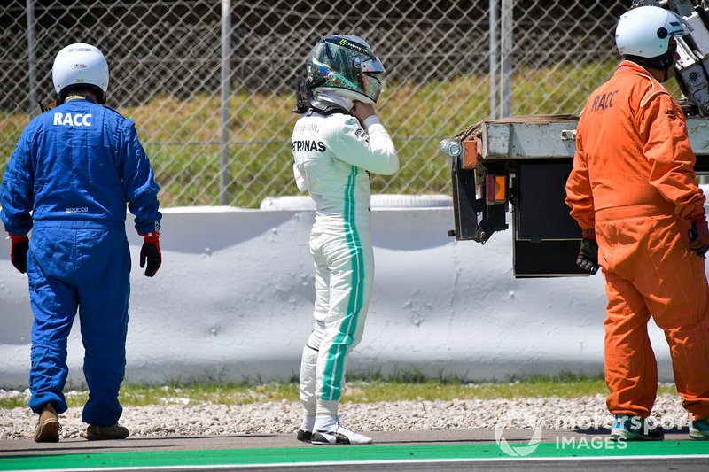 Nikita Mazepin, probador privado, Mercedes AMG F1 después de parar en pista