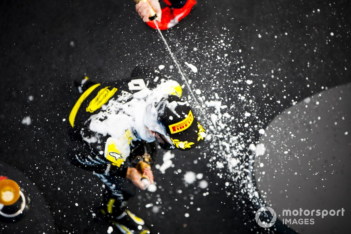Daniel Ricciardo, Renault F1 celebrates on the podium with the chamapgne