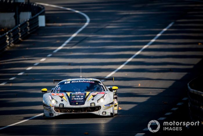 #72 Hub Auto Racing Ferrari 488 GTE Evo: Morris Chen, Tom Blomqvist, Marcos Gomes