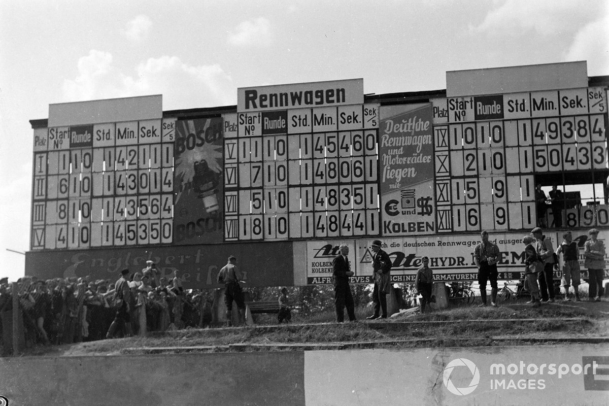 The scoring board at the Nürburgring