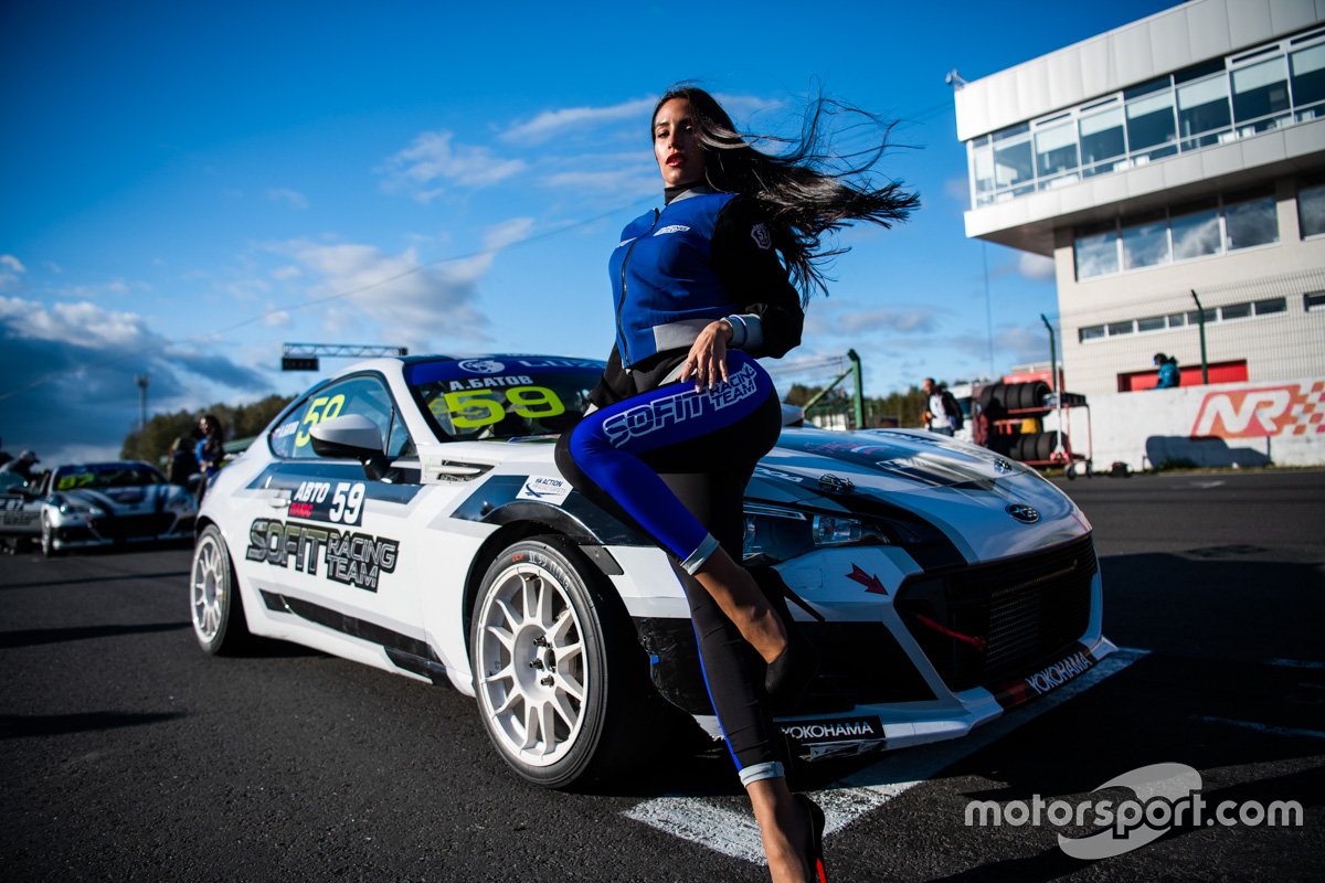 Грид-герл команды Sofit Racing Team