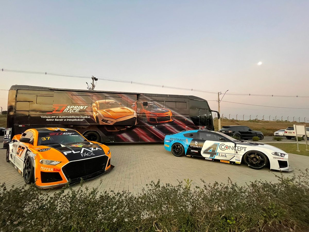 GT Sprint Race expôs suas máquinas no Aeroparque Aldeia da Serra