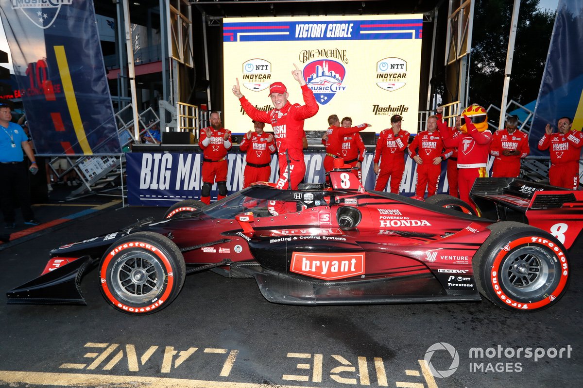 Race winner Marcus Ericsson, Chip Ganassi Racing