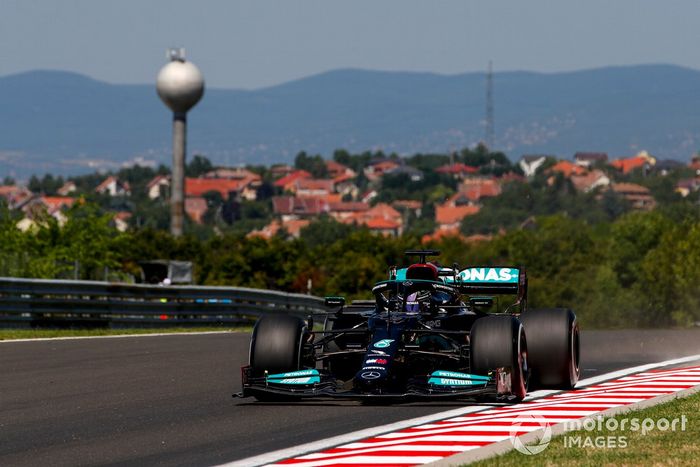 Lewis Hamilton, Mercedes W12