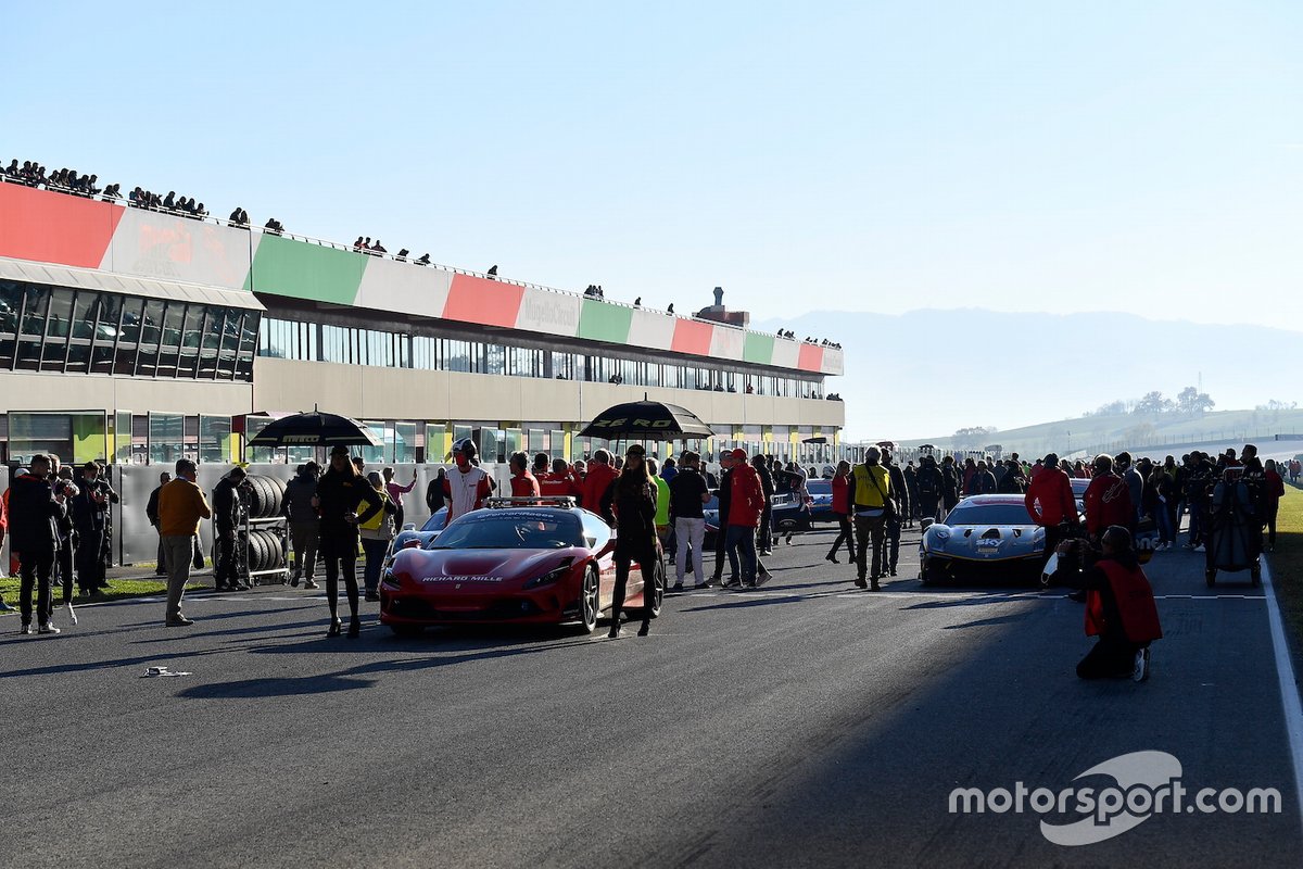 La griglia di partenza del Trofeo Pirelli, Gara 2