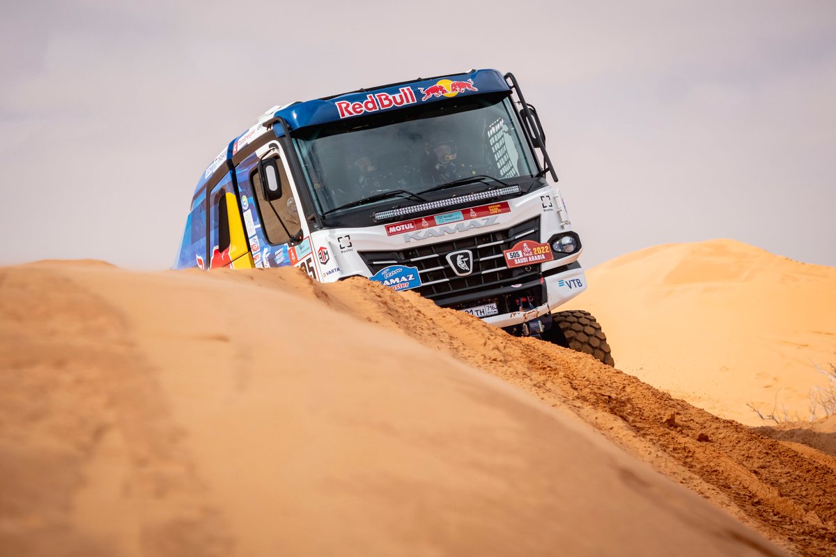 #505 Kamaz - Master: Eduard Nikolaev, Evgenii Iakovlev, Vladimir Rybakov