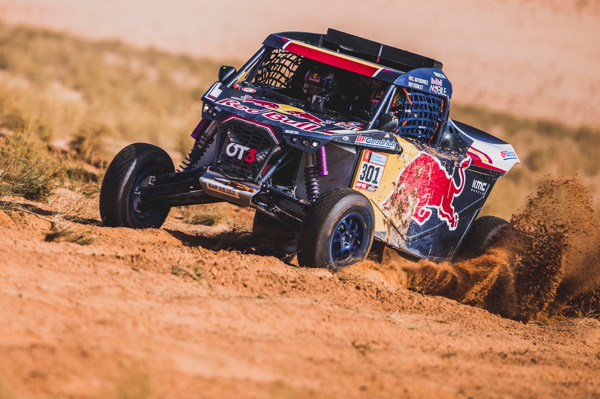 #301 Red Bull Off-Road Team USA: Cristina Gutierrez, Francois Cazalet