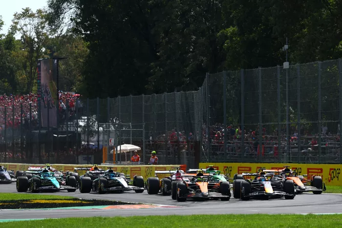 Lando Norris, McLaren, Max Verstappen, Red Bull Racing