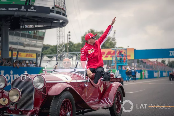 Kimi Raikkonen, Ferrari en el desfile