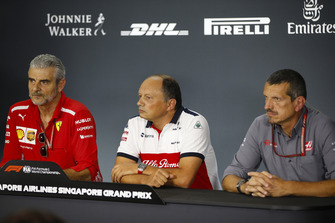Maurizio Arrivabene, Team Principal, Ferrari, Frederic Vasseur, Team Principal, Sauber, and Guenther Steiner, Team Principal, Haas F1, in the Friday press conference