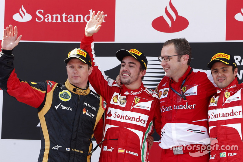 Podio: segundo puesto Kimi Raikkonen, Lotus F1, ganador de la carrera Fernando Alonso, Ferrari, Stefano Domenicali, jefe de equipo, Ferrari, tercer puesto Felipe Massa, Ferrari