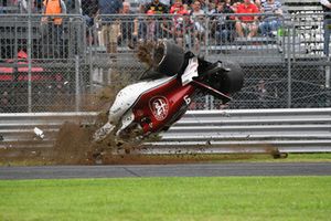 Marcus Ericsson, Sauber C37 crash