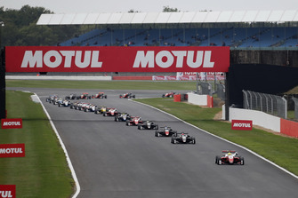 Partenza, Mick Schumacher, PREMA Theodore Racing Dallara F317 - Mercedes-Benz al comando
