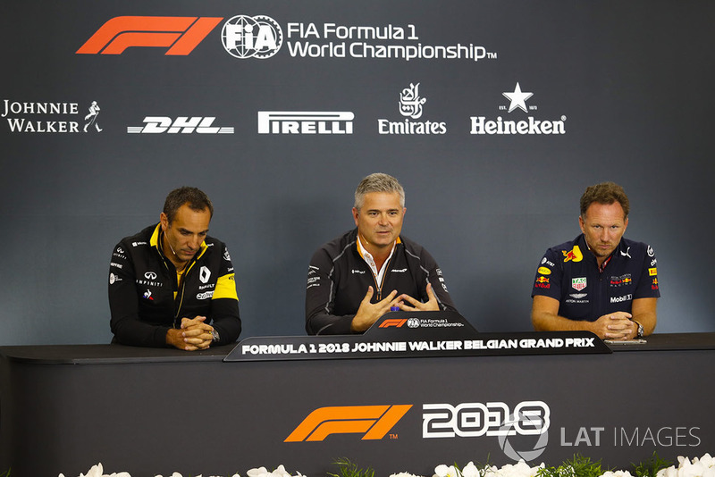 Керівник Renault Sport F1 Team Сіріль Абітбуль, спортивний директор McLaren Жиль де Ферран, керівник Red Bull Racing Крістіан Хорнер
