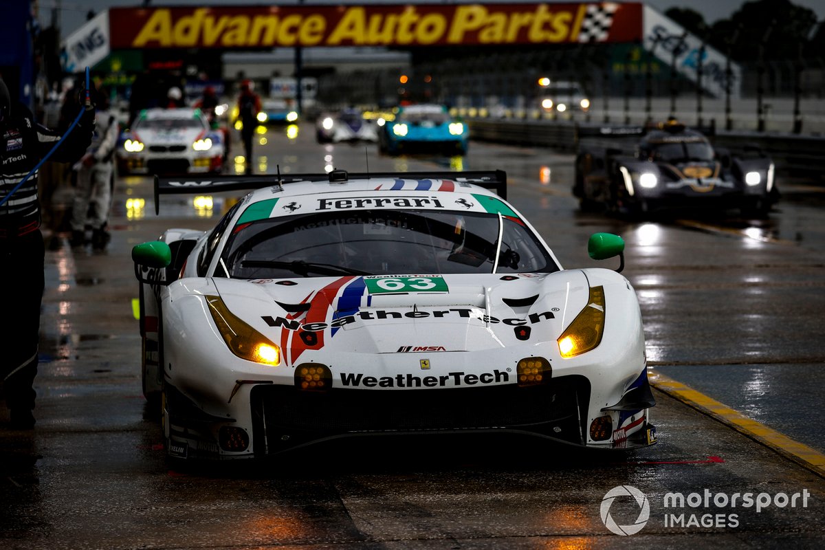 #63 Scuderia Corsa Ferrari 488 GT3, GTD: Cooper MacNeil, Toni Vilander