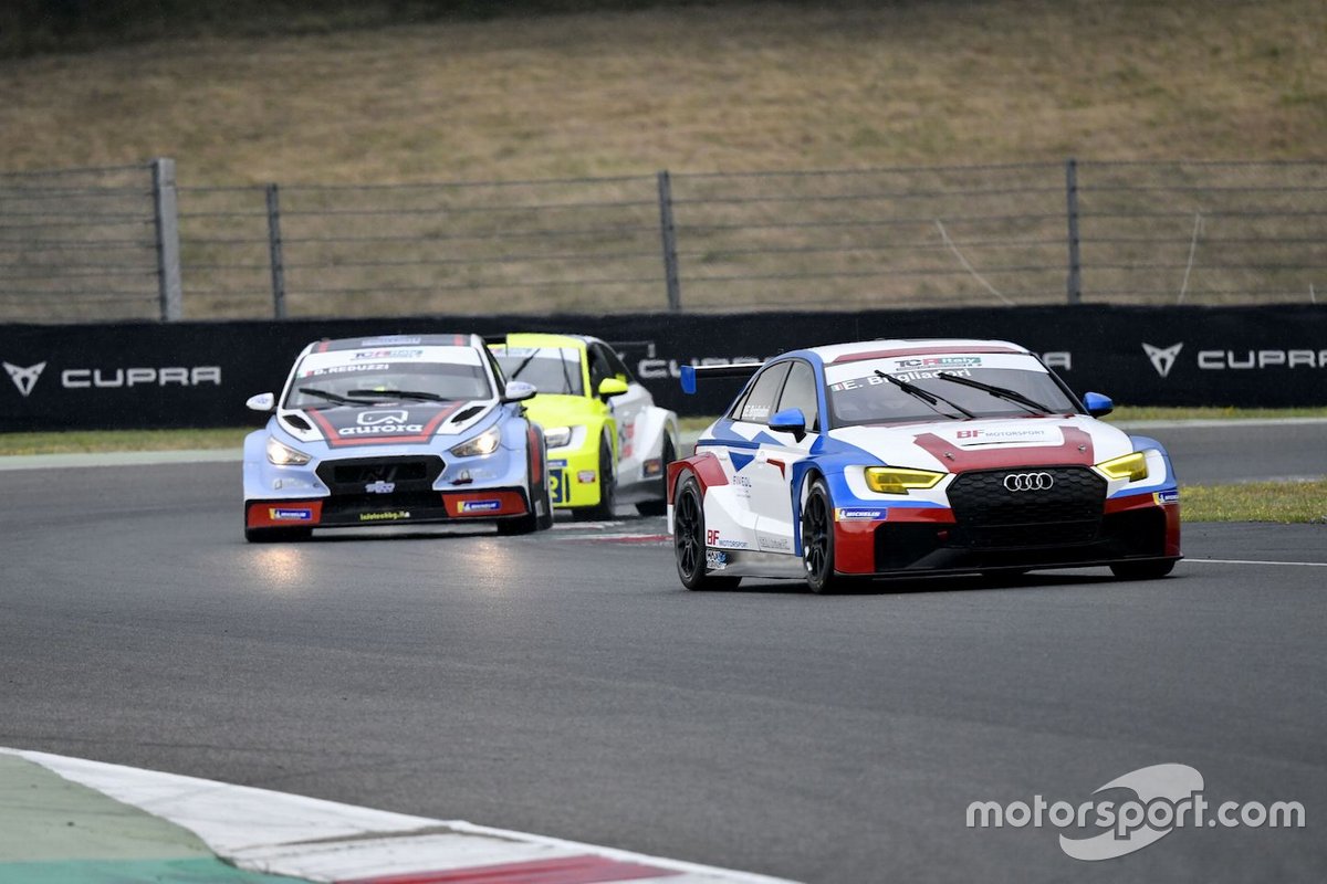 Eric Brigliadori, BF Motorsport, Audi RS 3 LMS TCR davanti a Damiano Reduzzi, Trico WRT, Hyundai i30 N TCR