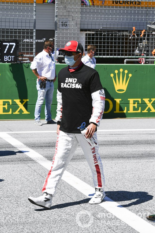 Kimi Raikkonen, Alfa Romeo, on the grid