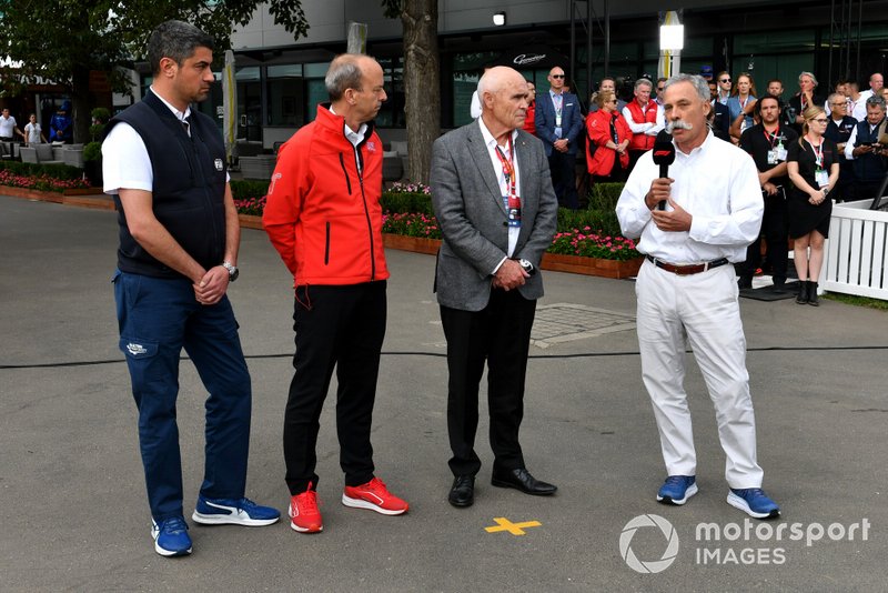 Michael Masi, Race Director, Andrew Westacott, Australian Grand Prix Corporation CEO e Chase Carey, Presidente, Formula 1 parla con la stampa