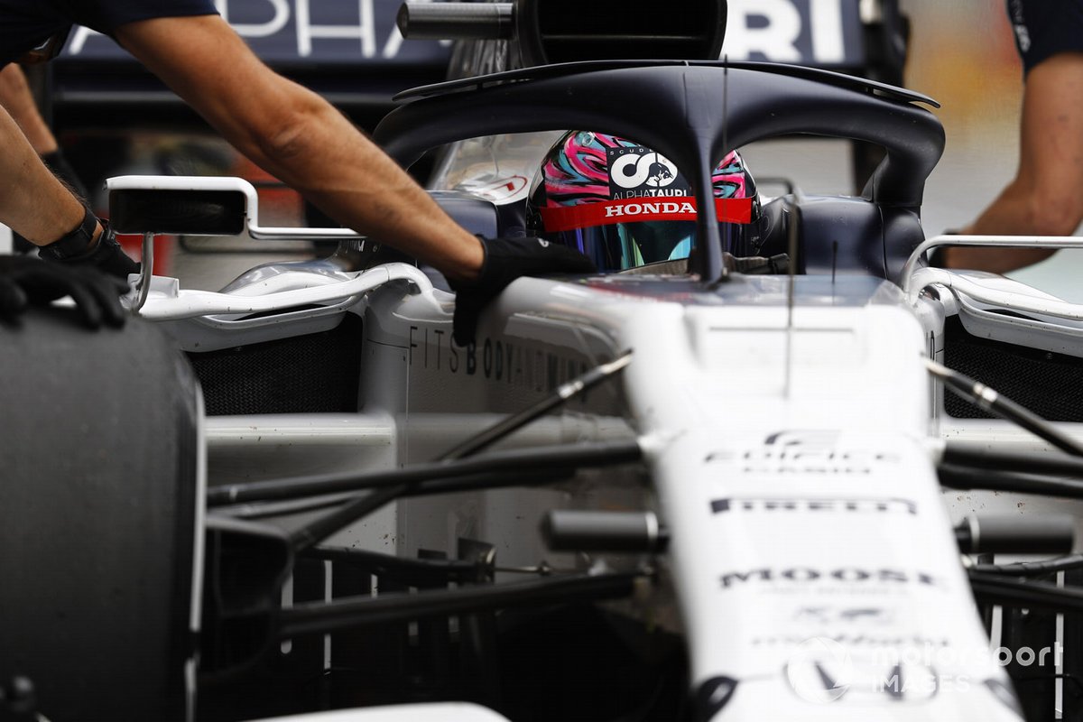 Nicholas Latifi, Williams FW43, in the pits