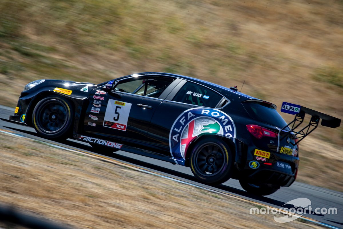 Roy Block, KMW Motorsports with TMR Engineering, Alfa Romeo Giulietta TCR