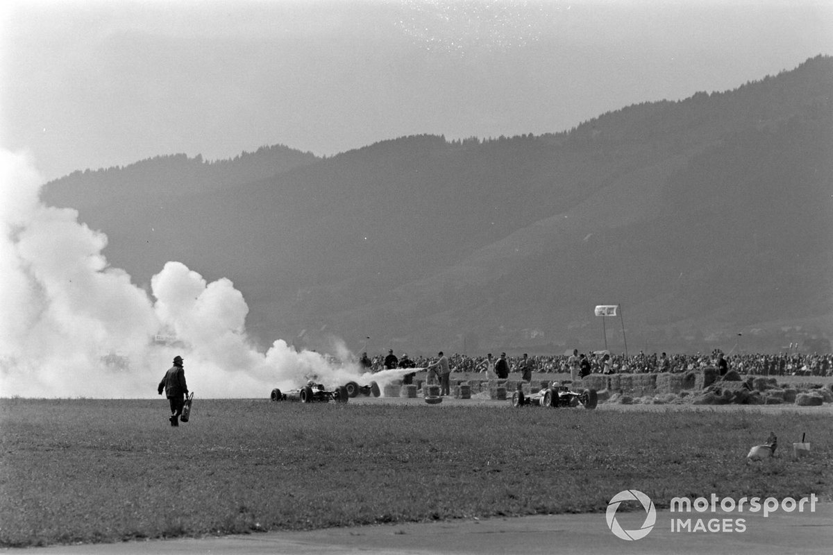 Feuerunfall: Phil Hill, Cooper T66