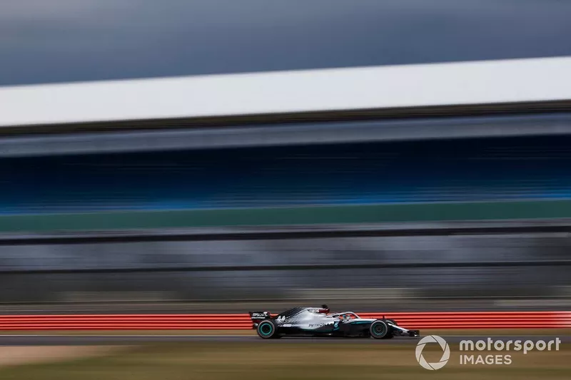 Lewis Hamilton, Mercedes W09 