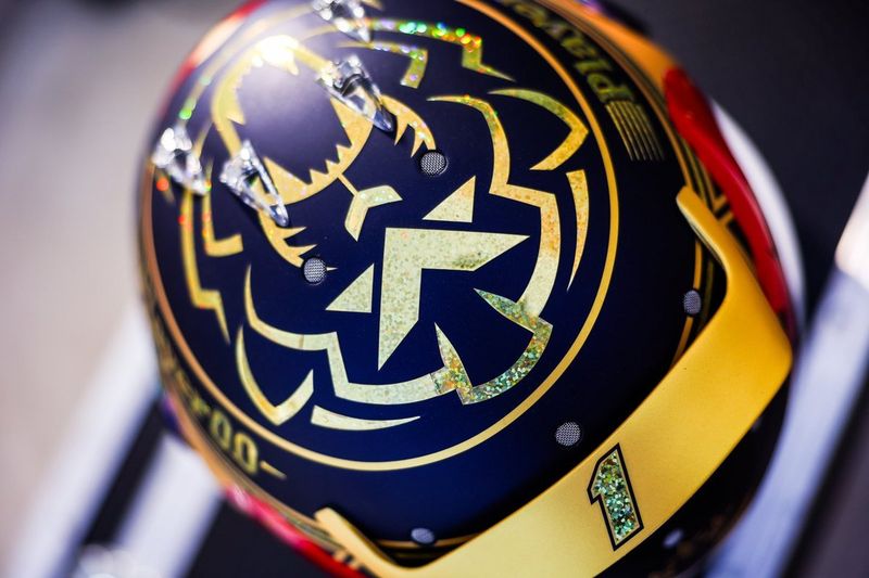 Casco de Max Verstappen, Red Bull Racing