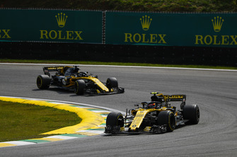 Carlos Sainz Jr., Renault Sport F1 Team R.S. 18, Nico Hulkenberg, Renault Sport F1 Team R.S. 18