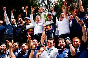 Les Champions WRC 2018 Sébastien Ogier, Julien Ingrassia, Ford Fiesta WRC, M-Sport Ford, avec Malcolm Wilson