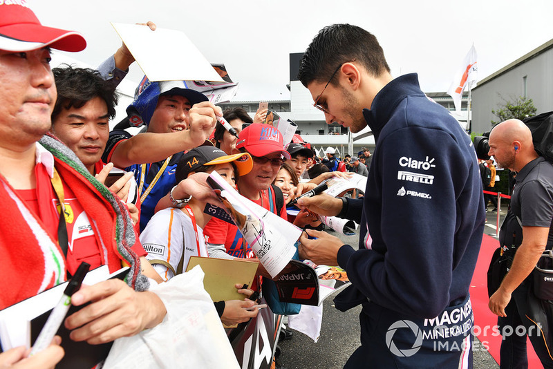 Esteban Ocon, Racing Point Force India F1 Team signs autographs for the fans