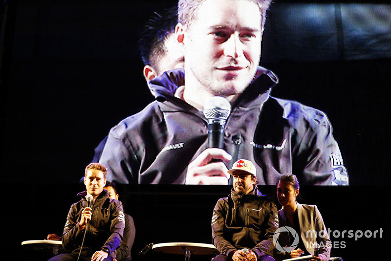 Stoffel Vandoorne, McLaren, and Fernando Alonso, McLaren, on stage