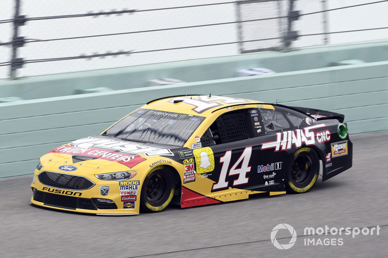 26. Clint Bowyer, Stewart-Haas Racing, Ford Fusion Rush Truck Centers/Haas Automation VF1
