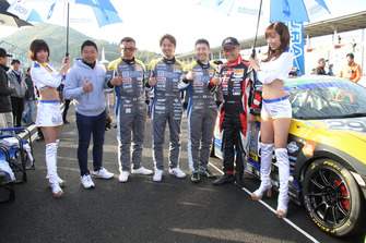 #29 T's CONCEPT 小倉クラッチ86の片岡龍也監督、小倉康宏、佐々木雅弘、豊田大輔、MORIZO