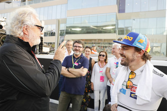 Fernando Alonso, McLaren, with Flavio Briatore on the grid