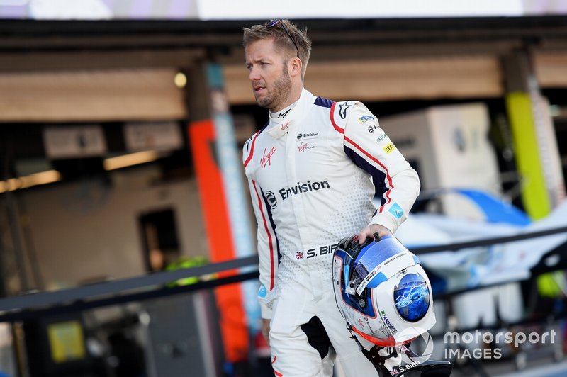 Sam Bird, Envision Virgin Racing, in the pit lane