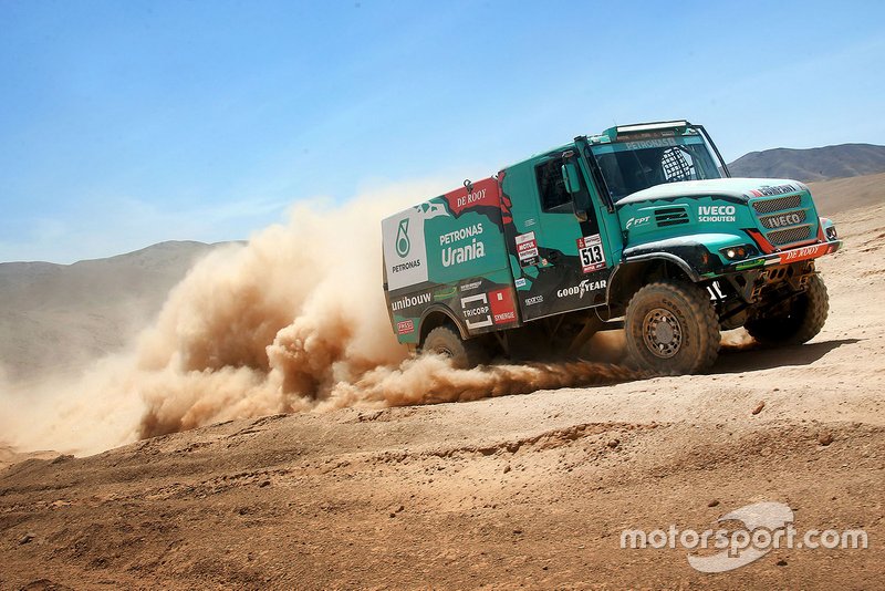 10. #513 Team De Rooy Iveco: Маурік ван ден Гьовель, Мартейн ван Рой, Петер Кьойперс
