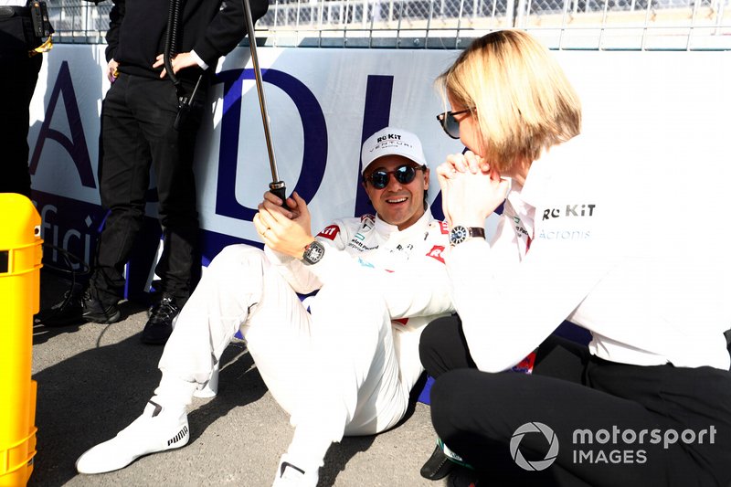Felipe Massa, Venturi with Susie Wolff, Team Principal, Venturi on the grid