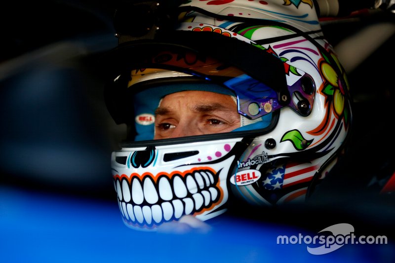 Casco de Daniel Suárez