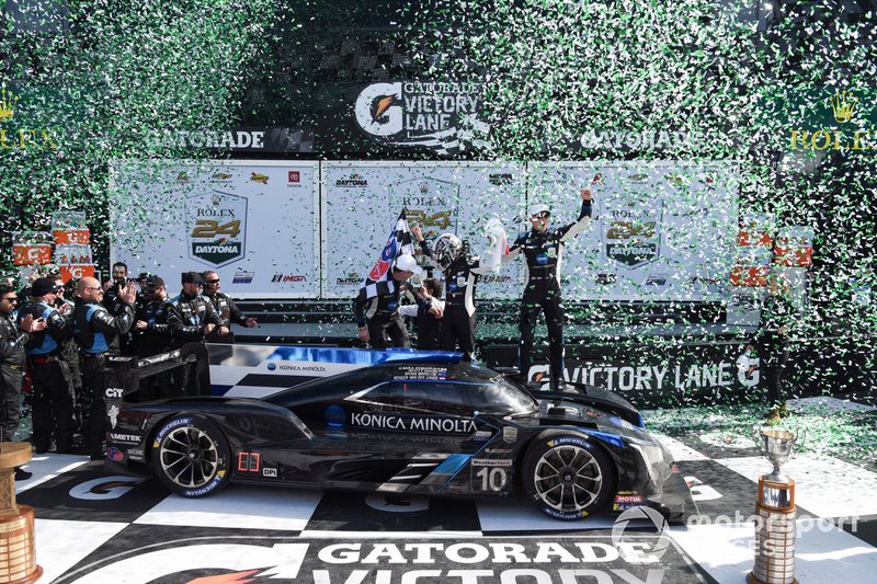#10 Wayne Taylor Racing Cadillac DPi: Renger Van Der Zande, Ryan Briscoe, Scott Dixon