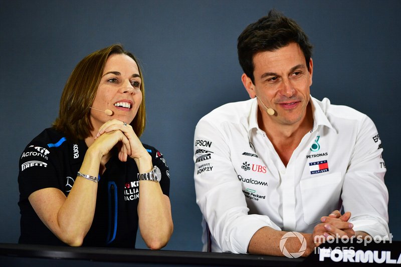 Claire Williams, Deputy Team Principal, Williams Racing, e Toto Wolff, Executive Director (Business), Mercedes AMG