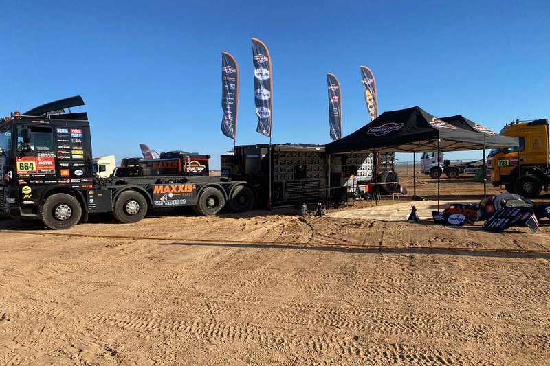 #347 Jefferies and Maxxis Dakar Team: Tim Coronel, Tom Coronel